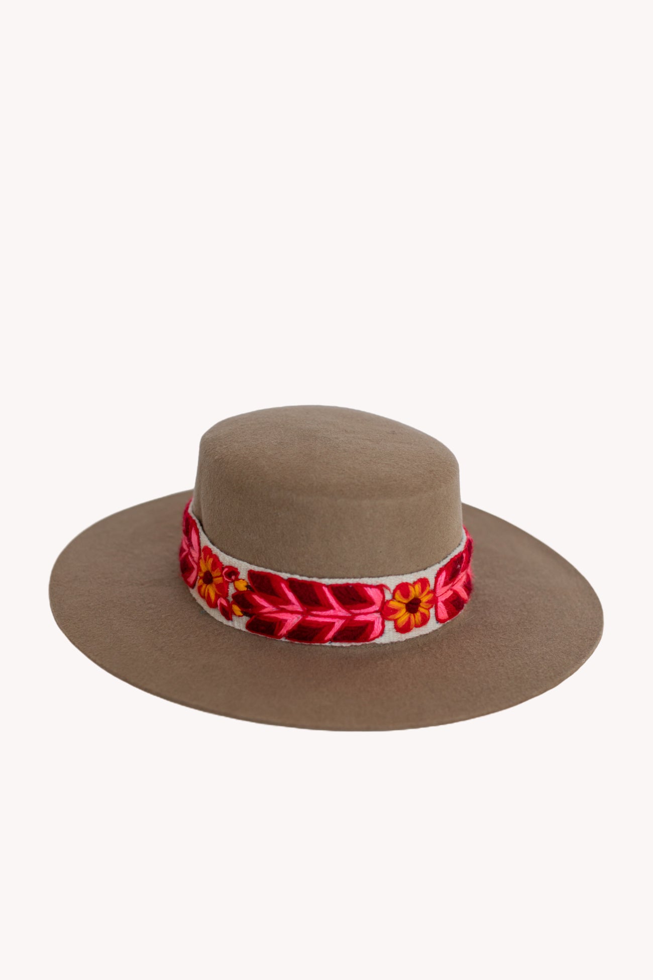 Beige Spanish style alpaca wool handmade hat